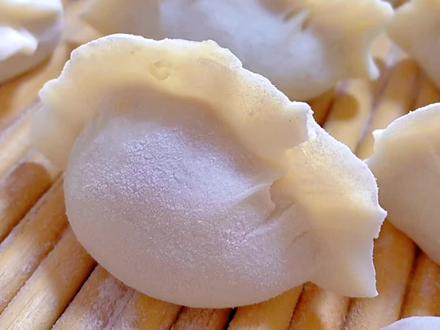 海上飞虫——蠓子虾,打卤做出极品手擀面,估计几辈子人都没吃过。#本地美好推荐官 #好吃不贵经济实惠 #抖音美食 #健康美食自己做 #幸福的味道 #抖出家乡味 #࿆健康美食自己做 #✘本地美好推荐官 #做菜我是认真的努力做好每一道菜