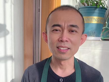 一双干净的鞋子,更能显示我们的气质,皮鞋脏了应该怎么擦#擦皮鞋 #皮鞋清洁 #皮鞋 #擦鞋 #分享生活小技巧