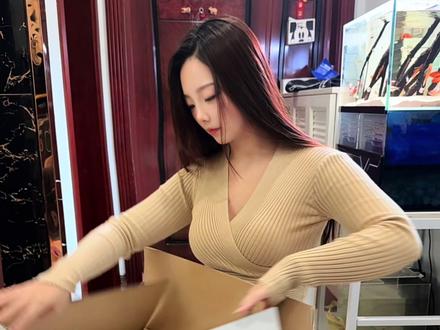 开箱新款智能鱼缸,灯光配上这小景真不错 #养鱼 #开缸养水 #画法几何鱼缸 #养鱼日记 #智能鱼缸