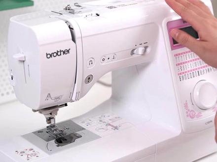 #电子缝纫机 正确安装底线、面线,是顺利缝纫的第一步。当遇到故障时,首先就要确认自己的底线和面线安装正确哦。