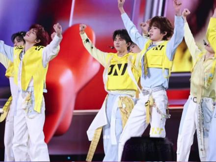 楼丝的消费能力太强了#时代少年团 #贵阳 #时代少年团贵阳演唱会