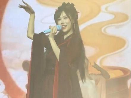 桂花浮玉 夜凉如洗#丸子yooo #广寒宫 #丸子呦 #定制丸安#丸子yooo个人演唱会气场拉满