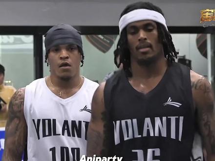 别人都是数值怪,只有罗布是靠努力才走到现在!看完这场比赛,你还觉得罗布打不了NBA吗?#哈特罗布百分大战 #罗布 #哈特