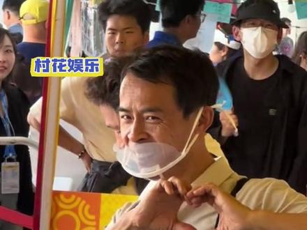 这下不仅能得到鸡排哥的鸡排,还能得到饭撒了!#跟着兰马逛吃兰州#自有节奏自在向前#鸡排哥相伴热血兰马
