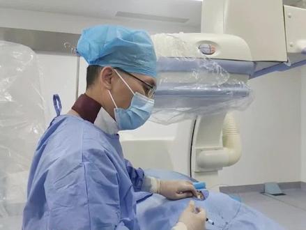 胶原酶溶解术治疗椎间盘突出症过程#腰椎间盘突出 #手术室日常