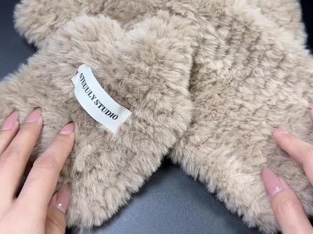 皮草线小围巾,一团织一个,超级简单,手残党也可以放心织 #冬季必备 #手工制做 #手工diy #围巾