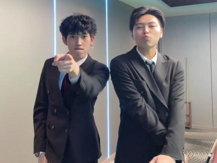 呲牙舞双人版#赵梓淇 #呲牙乐 #呲牙舞双人版 #超酷