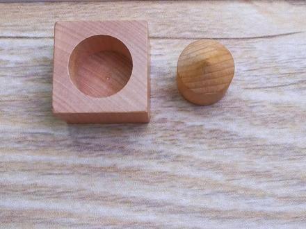 你有什么好的办法取出里面的圆锥吗?#益智玩具 #烧脑 #玩个很新的东西