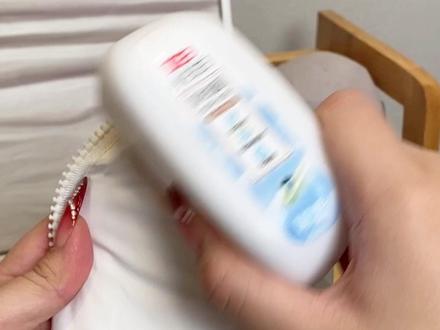 太棒了!用了这款#立白小白白羽绒服泡沫干洗剂 干洗剂 穿脏的羽绒服再也不用担心不好打理了,用它干净蓬松不破坏羽绒