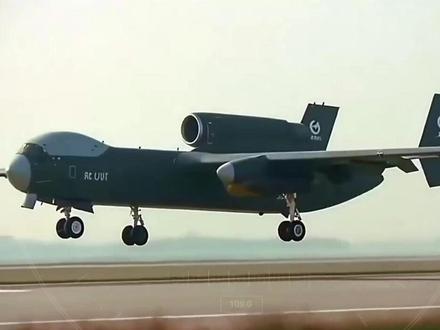 九天无人机成功首飞!一次投送300架子机,改变未来战争规则! 九天无人机成功首飞!一次投送300架子机,改变未来战争规则!#九天无人机 #大国崛起 #军事科普 #无人机 #军事