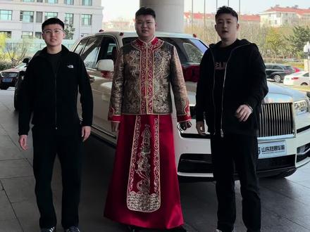 威海劳斯莱斯专业户 选胜景没错哒#威海婚车 #威海备婚 #威海劳斯莱斯婚车 #威海加长幻影777 #威海胜景婚车俱乐部