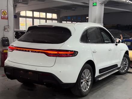 众泰SR9改装保时捷外观,矩阵式大灯 23款包围 贯穿尾灯,客户为了撑场面,找到我们,改就完了#众泰改保时捷 #众泰改装 #众泰改装 #保时捷改装