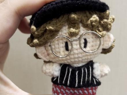 wow~
是谁那么可爱!
#钩织毛线玩偶 #扭扭体 #蔡徐坤