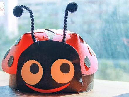 纸板做出的可爱金龟子小帽子,戴上就是萌萌俏皮的小宝贝!快快安排!!!#手工diy #守护你的假日时光 #手工 #抖音青少年 #亲子时光