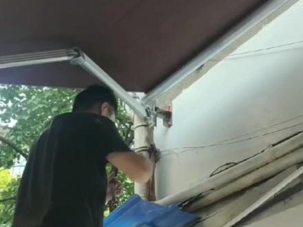 伸缩遮阳棚安装视频教学#同城精选 #雨棚安装教程 #伸缩棚
#中视频伙伴计划