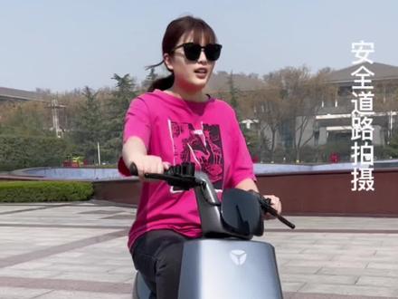 走路太累,开车太堵!两轮代步,说走就走!#雅迪电动车 #电动车颜值天花板 #邯郸雅迪 #电动车以旧换新 @邯郸雅迪创意工坊