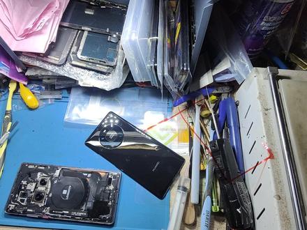 华为mate40pro换后盖玻璃全过程视频#华为mate40pro换后盖