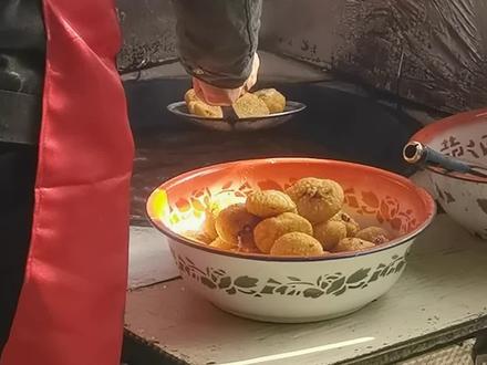 唐山农村过年特色食物——炸油炸糕#炸丸子 #家乡特色美食 #新鲜出炉 #分享家乡美食 #纯手工制作美食