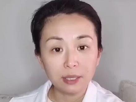 10个月宝宝会爬才聪明?