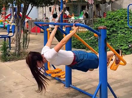 太空漫步机能这样用的吗#搞笑视频 #每日一笑