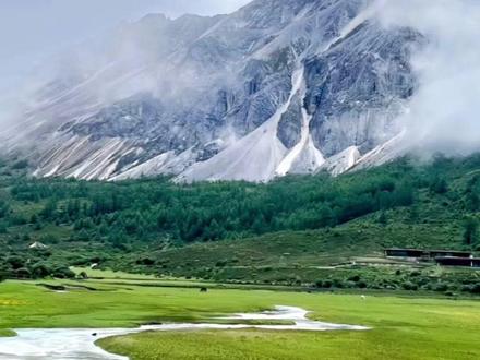 独自穿过悲喜,然后依旧勇敢积极,山高路远,独善其身,看世界 、去体验 、爱自己!这是不是人生的意义! #真实生活分享计划 #户外徒步登山#牯牛降 #旅行推荐官 #小众徒步路线