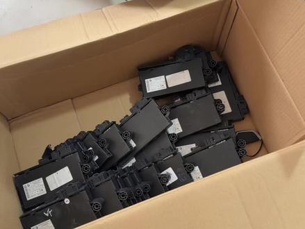 宝马通病不能信 宝马迷你热车不启动,偶发性不着车CAS3 CAS4控制单元内部故障,方向锁ELV损坏