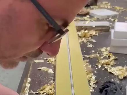 黄金的延展性,能有多夸张?用它制成的金箔都有何作用? #黄金 #金箔 #解压 #奇怪的知识增加了 #抖音知识