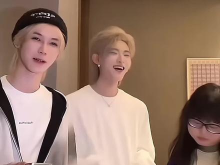 逃不掉的小野猫~#花青素 #胡洁 #魏笑颜 #花青素的今日素递 #小野猫