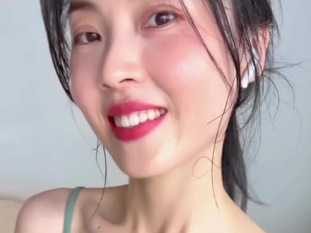 有脚就会跳‼️不会跳算我输!尊巴燃脂舞!!上千万播放的燃脂舞🔥越跳越上瘾!不瘦才怪!#抖音健身房 #zumba尊巴 #晒出你的春日减脂妙招 @抖音小助手