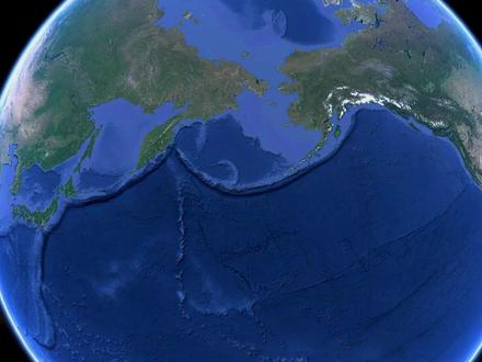美国距离中国最近的鬼城,数百栋建筑荒废,还有一个核弹头基地