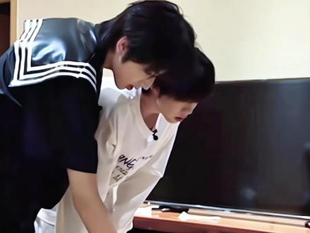 几百年没互动一互动就是大尺度#橹恒 #王橹杰 #陈奕恒