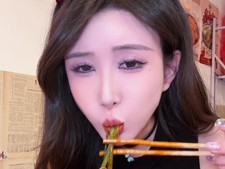 一家夯爆了的柳州螺蛳粉!!肥姨妈!超爱!#被美食硬控的一天 #螺蛳粉 #柳州肥姨妈螺蛳粉 #大学生美食必吃榜 #跟着主播吃美食