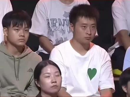 成都混团世界杯首盘,王楚钦/孙颖莎3比0战胜黄镇廷/杜凯萊,莎莎失误一球后再现“苍天大地”场面。#王楚钦 #孙颖莎 #热点 #国乒#王楚钦孙颖莎混团开门红