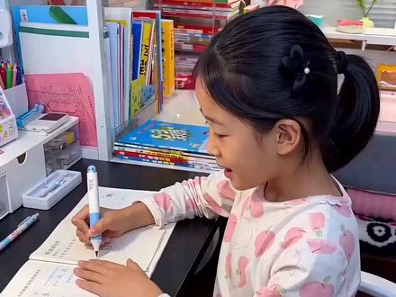 为什么幼儿园小朋友的第一支笔一定要选#YSR铅笔 ?因为初期的握笔姿势很重要,后期就很难矫正了#YSR奕思瑞 #正姿铅笔