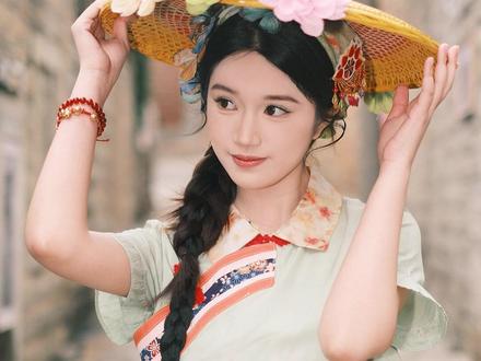在崇武拍到了白鹿同款惠安女造型了 #簪花围写真 #泉州旅行 #白鹿惠安女 #好势旅拍 #惠安女