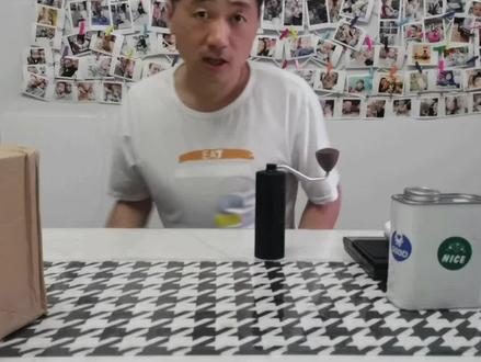#现磨咖啡 #咖啡教学 #好产品一起分享 #咖啡 #便携咖啡机 这款便携式手压意式咖啡机,强烈推荐!太棒了!