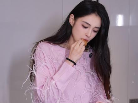 不知道什么时候解锁了这些显老的行为#李心艾 #搞笑行为 #内容过于真实 #上年纪了