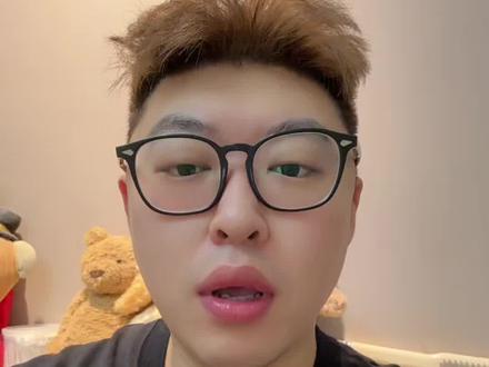 哈登拇指受伤 带伤出战雄鹿 骑士在东部战绩几乎没有压力的情况下,况且这个年龄我觉得真的没必要带伤作战!#哈登 #骑士 #2026骑士年