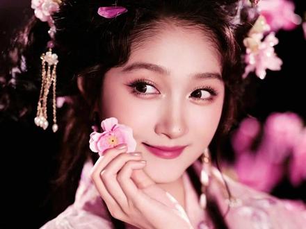 关晓彤评论区沦陷 #娱乐 #关晓彤 #热点