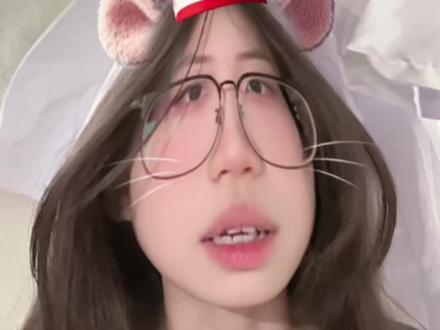 鸡妈妈才是世界上最雨露均沾的家长 这么诡异的剧 耀祖们有一部 明珠们也有一部😇#泰娱 #吐槽 #GMM #泰剧只是朋友2 #泰剧女孩规则