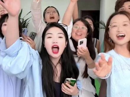 盛多少吃多少,痞秀赚大了哈哈