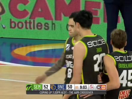 澳洲NBL中国德比东南墨尔本凤凰队险胜布里斯班子弹队。
周琦投篮4中2,得到7分2篮板1盖帽
刘传兴出场2分49秒,没出手,1失误。 #周琦 #周琦nbl #刘传兴 #nbl中国德比 #nbl #周琦刘传兴