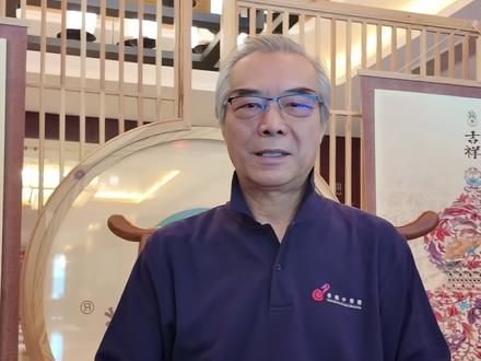 【著名指挥家阎惠昌祝贺赵季平音乐艺术馆5月23日开馆】岁月流转,乐韵长鸣。值毛泽东同志《在延安文艺座谈会上的讲话》发表84周年之际,我校赵季平音乐艺术馆将于5月23日正式揭幕开馆。这座承载着民族音乐精髓与文化传承使命的艺术殿堂,即将在美丽的西安石油大学绽放华彩,以此深切致敬赵季平先生忠于人民、深耕乐坛、铸就经典的艺术人生。为迎接艺术馆落成、礼敬先生的艺术匠心与家国情怀,党委宣传部特策划推出系列文字与视频报道,愿每一帧画面、每一段文字,都化作传递艺术力量的纽带,让先生深耕不辍的艺术风骨、扎根人民的赤诚初心与心怀家国的精神境界浸润师生心田;让动人的旋律与不朽的艺术追求,在新时代的西石大校园里赓续传承、生生不息,绽放出更加璀璨的时代光芒。#西安石油大学