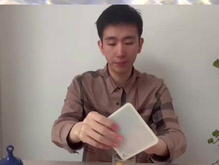 你知道霜是怎么形成的吗?
想不想亲手制作一些霜?
科学的秘密藏在生活点点滴滴中
用简单的材料体会科学的奥秘
小实验 大能量
21天·玩转科学 打卡第十五天🏆
#科学实验#居家隔离#亲子实验 #居家隔离