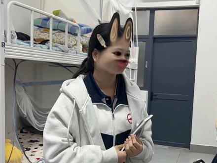 校园宿舍小尬剧之—同学不要再随便吐痰了!