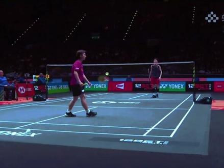 同是龙牙,但黑龙牙更胜一筹#李梓嘉 #奈良冈功大 #羽毛球