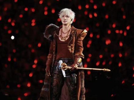 3.22 薛之谦万兽之王—动物世界
场场有不一样的洋相 哈哈哈哈
#薛之谦 #薛之谦广州 #薛之谦万兽之王 #薛之谦广州万兽之王 #薛之谦演唱会