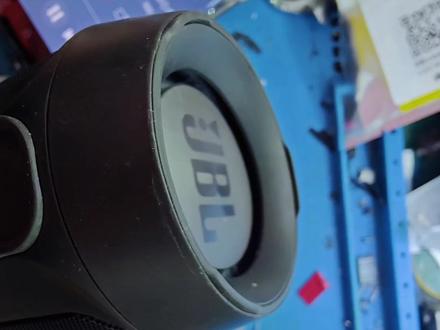 #JBL #维修 JBL蓝牙音响电池显示满电,听一会就关机,音量一大也关机,一般都是电池问题#技术分享