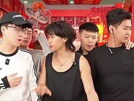 简直是添而乱之 #陈泽 #斩虍 #coke #龙王年货节 #刘回 @花小龙 1月16号上午10点龙王年货节