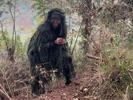 野人应聘@达州文旅 @巴山大峡谷 #达州文旅 #巴山大峡谷景区 #我在巴山大峡谷#野人……朋友些分享给我的我安排了、就看行不啊🐵🐵🐵#搞笑